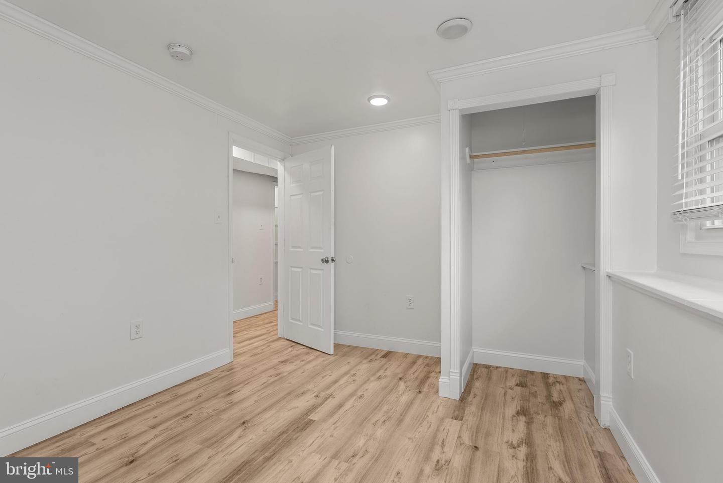 1099 Skyway Dr