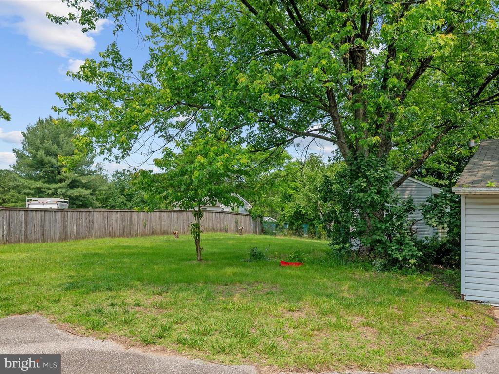 1304 Ashburton Ct