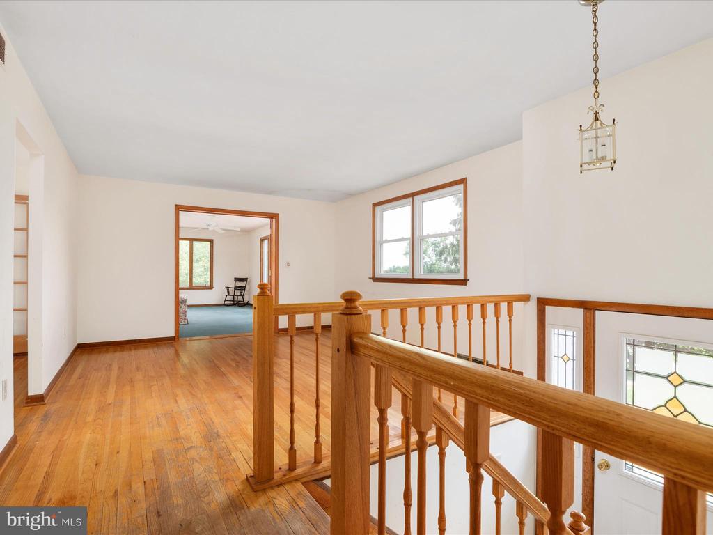 1304 Ashburton Ct