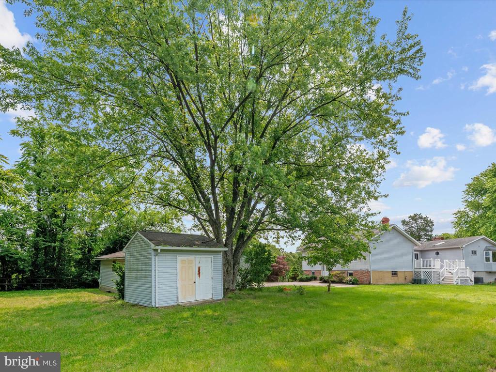 1304 Ashburton Ct