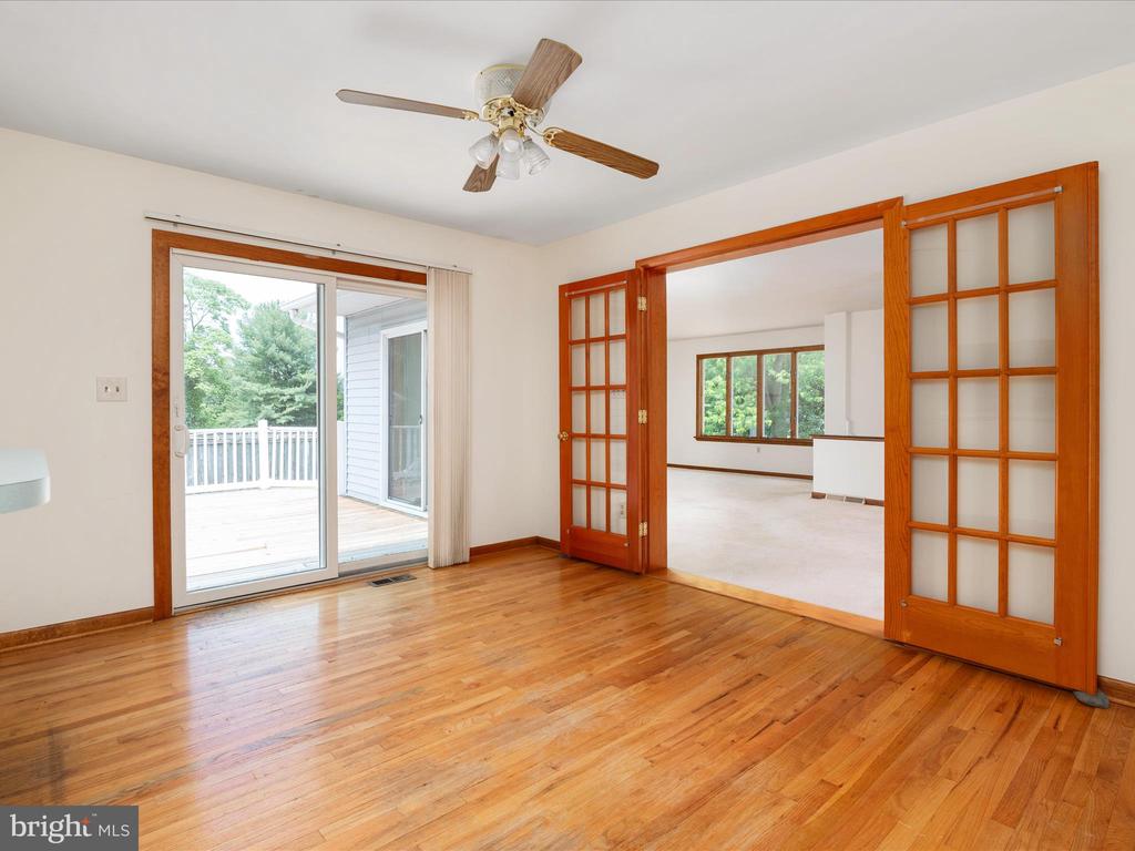 1304 Ashburton Ct