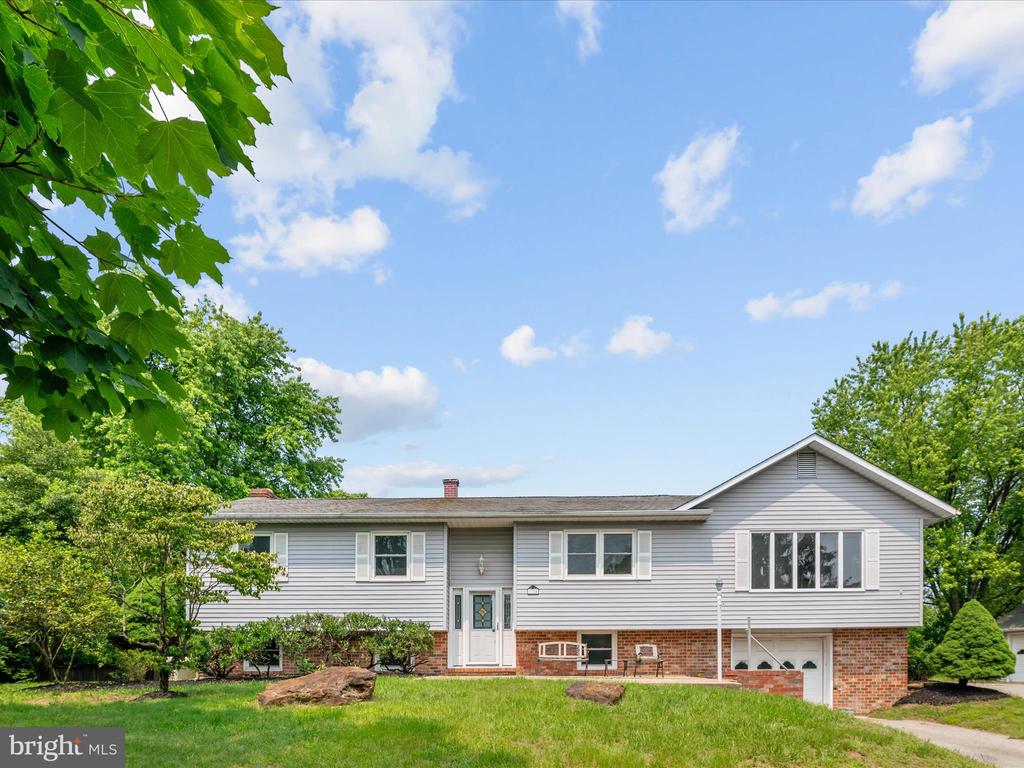 1304 Ashburton Ct