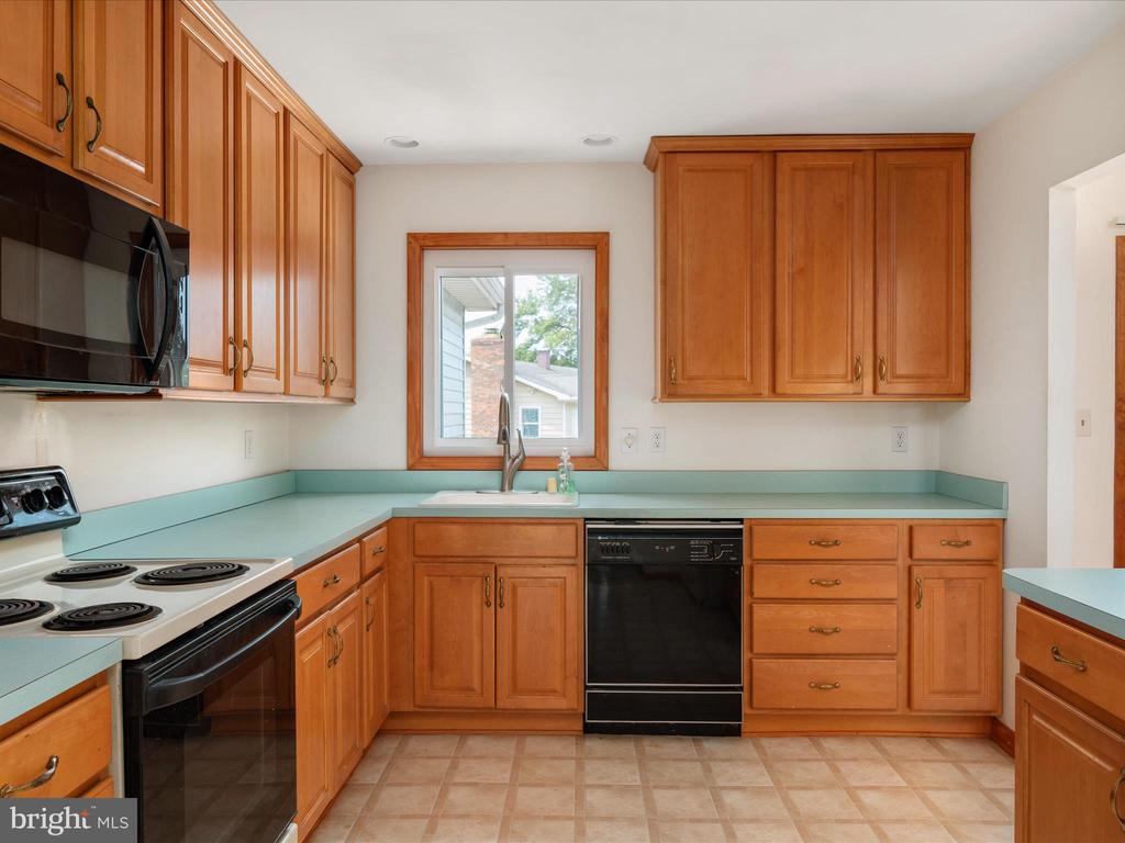 1304 Ashburton Ct