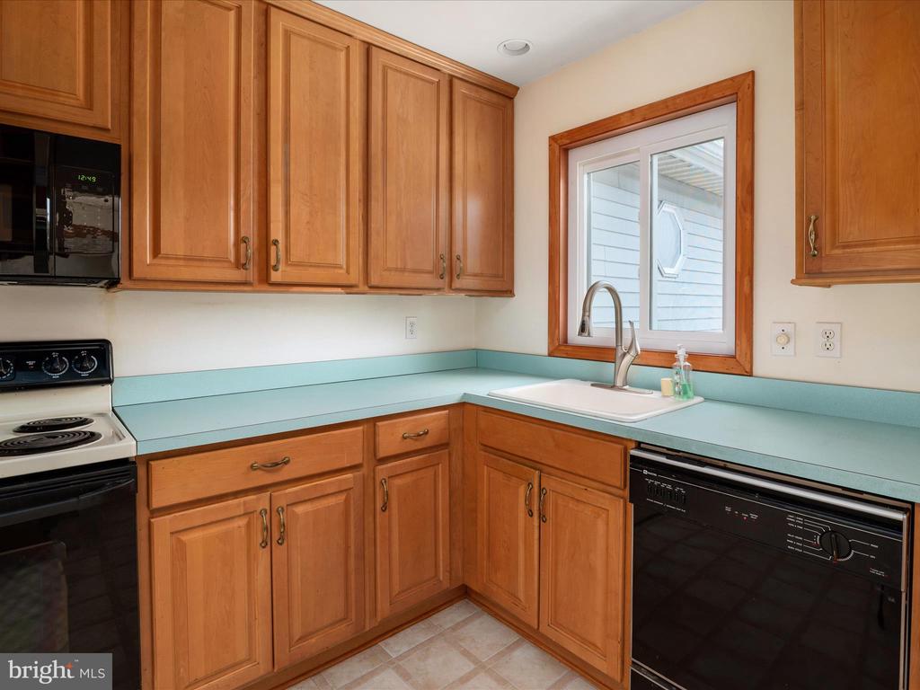 1304 Ashburton Ct