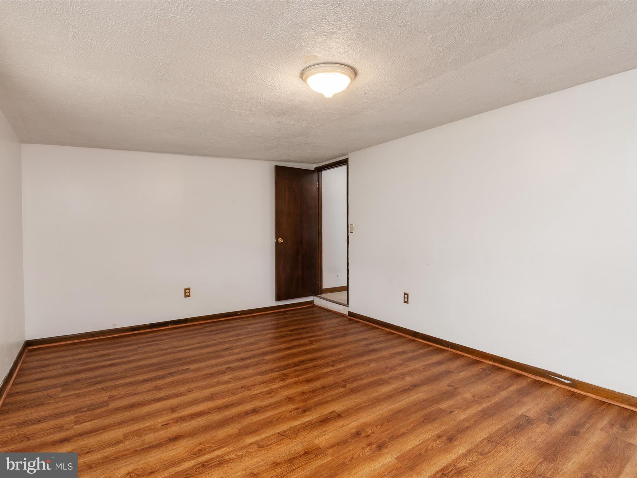 715 Griffith Rd
