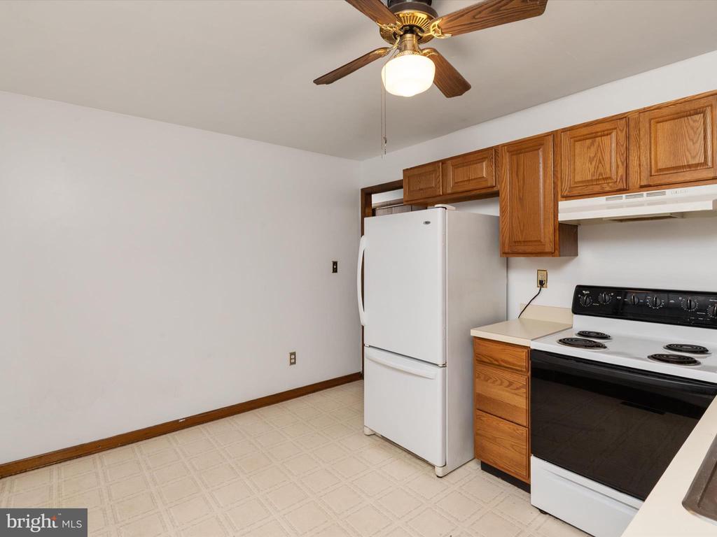 715 Griffith Rd