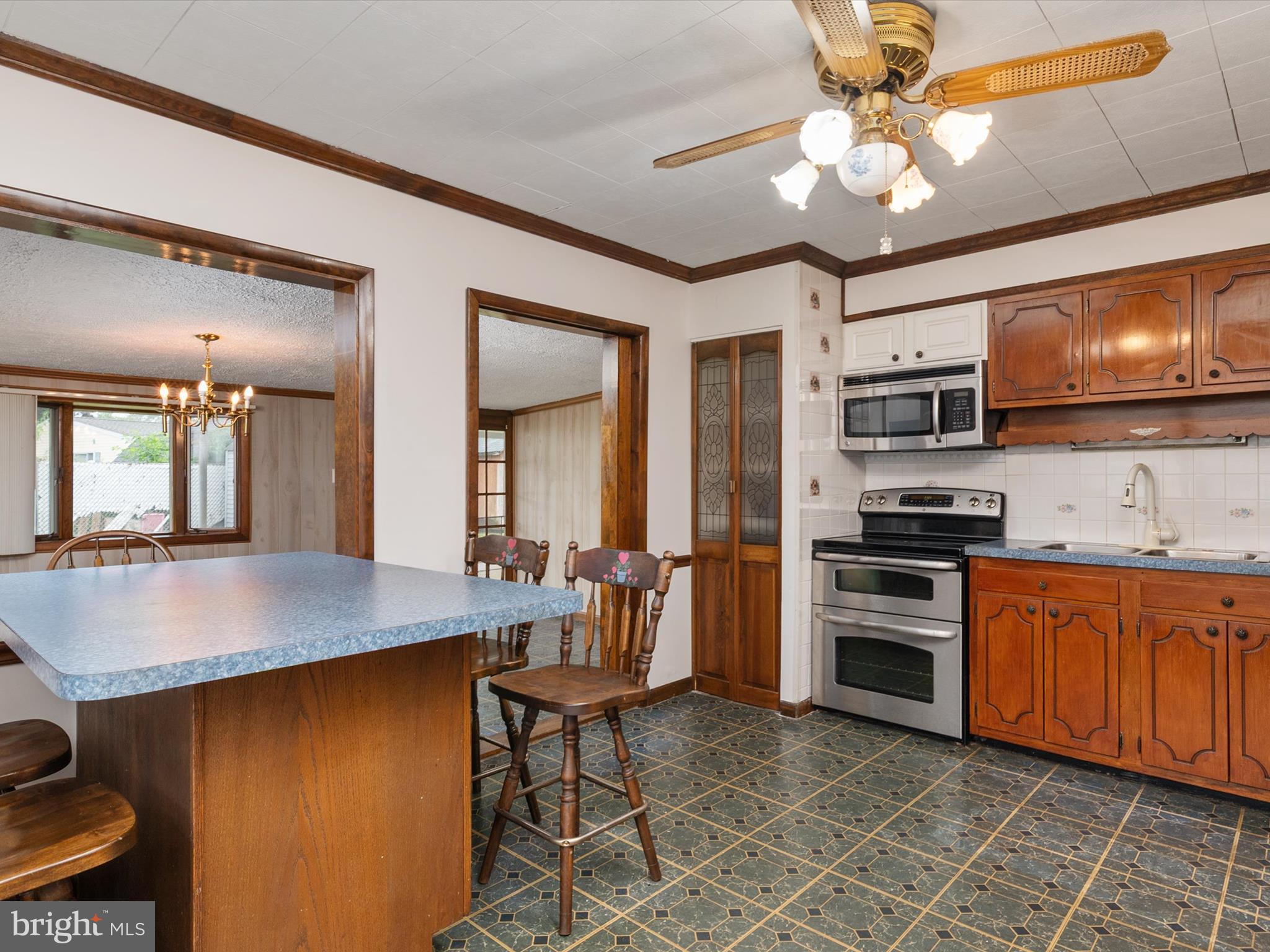 715 Griffith Rd