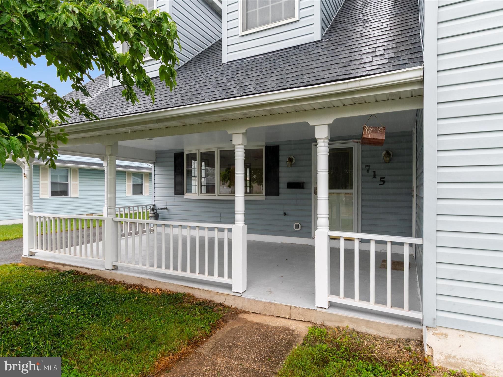 715 Griffith Rd