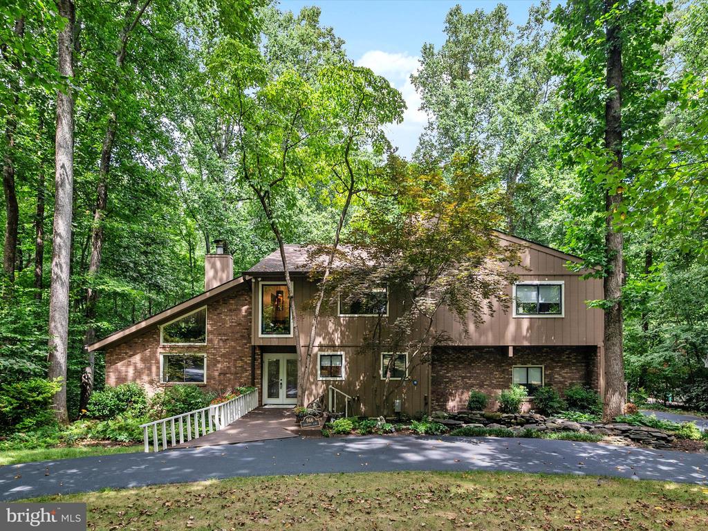 966 Coachway