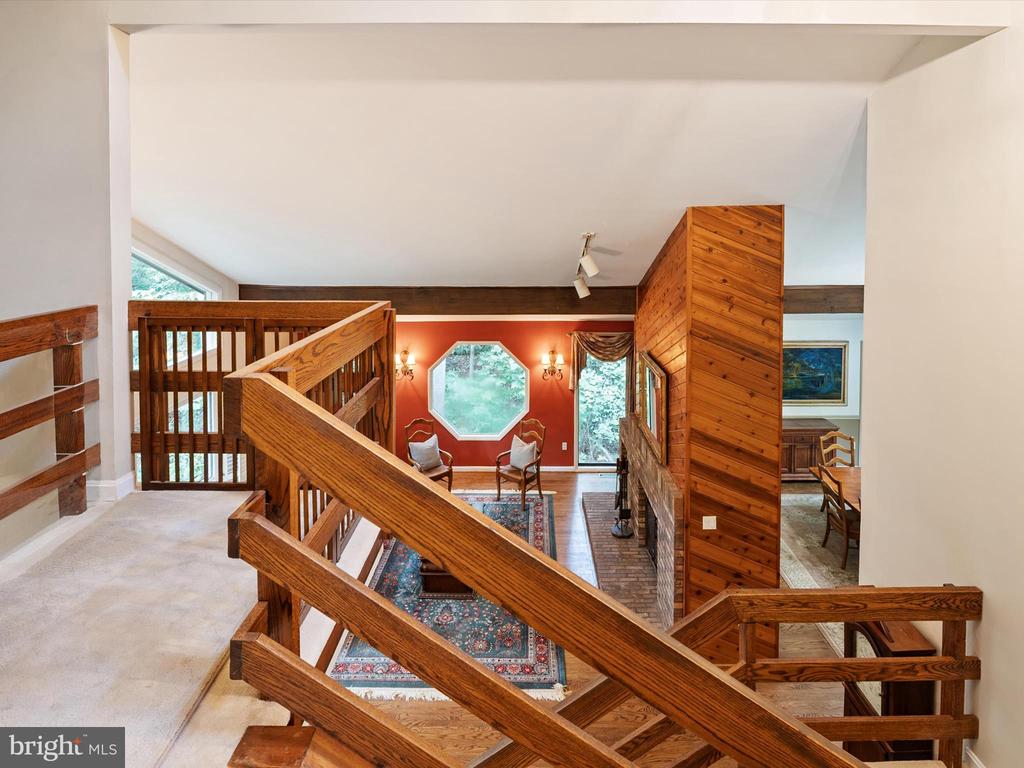 966 Coachway