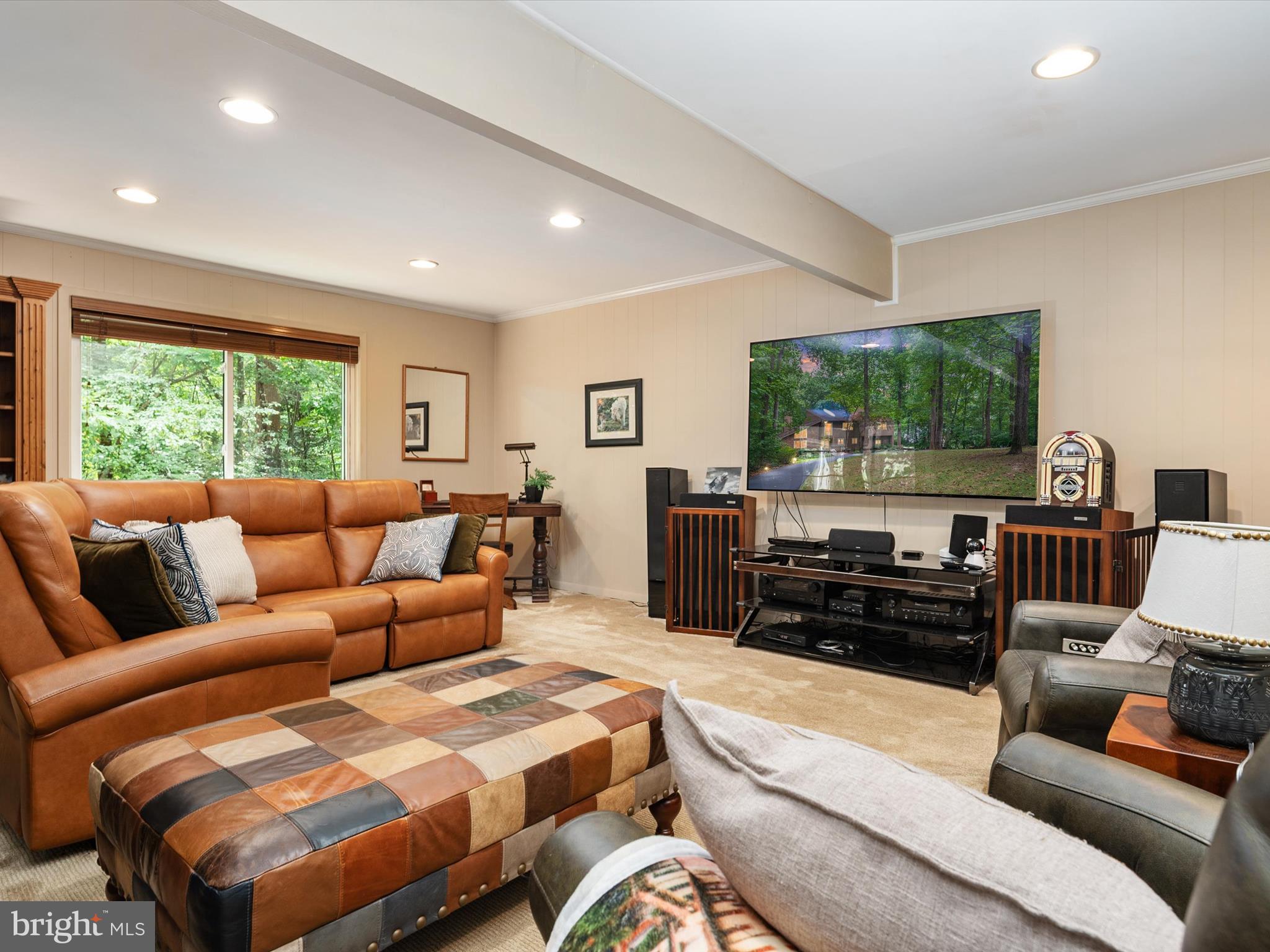 966 Coachway