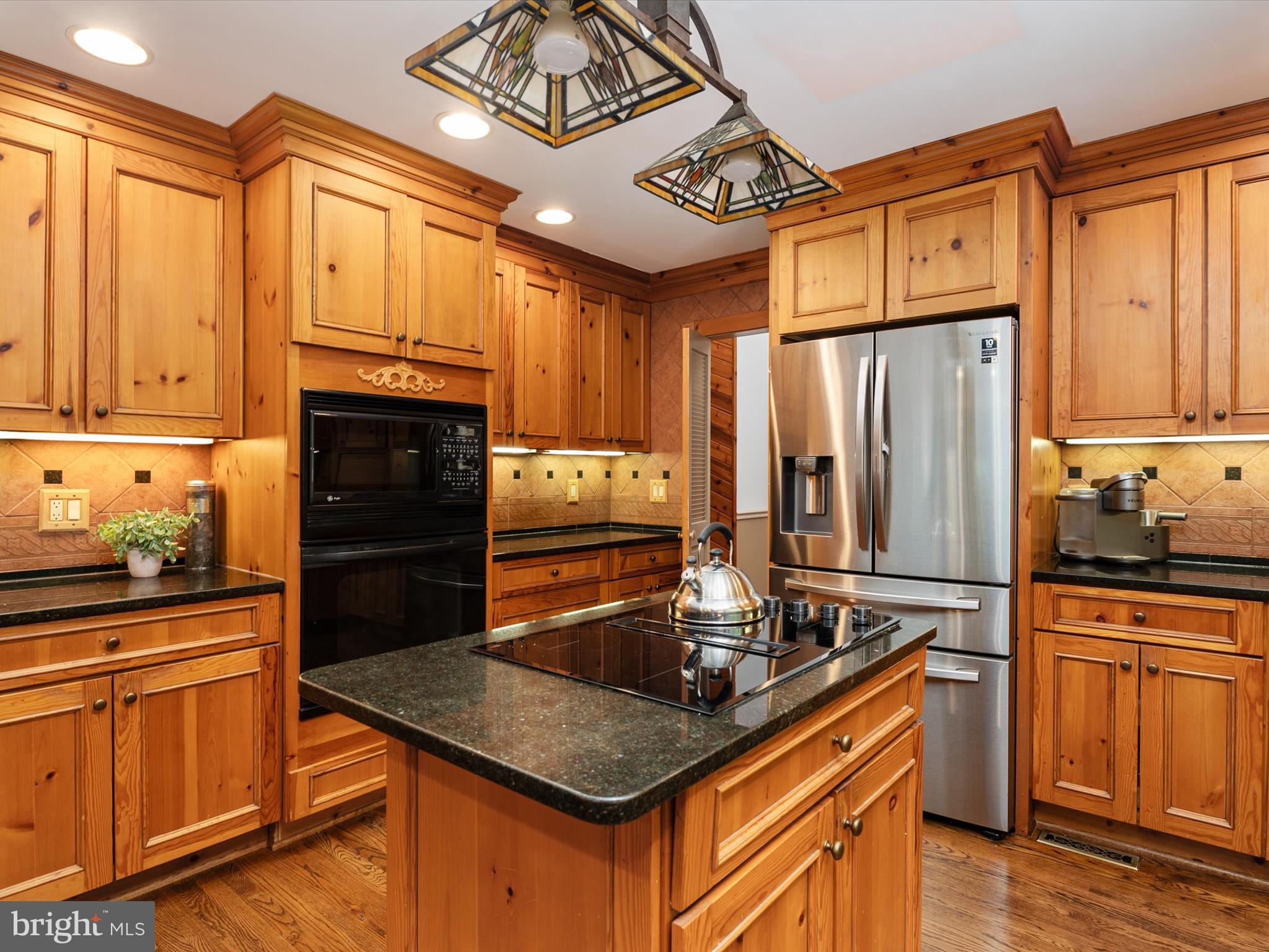 966 Coachway