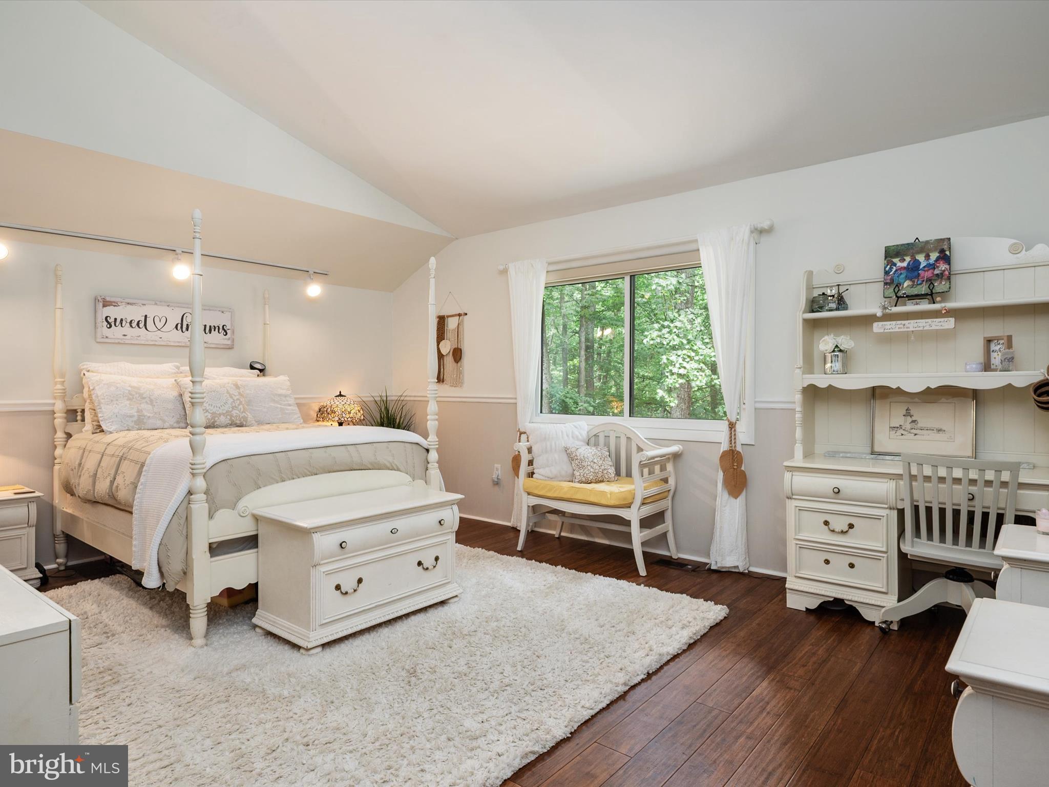 966 Coachway