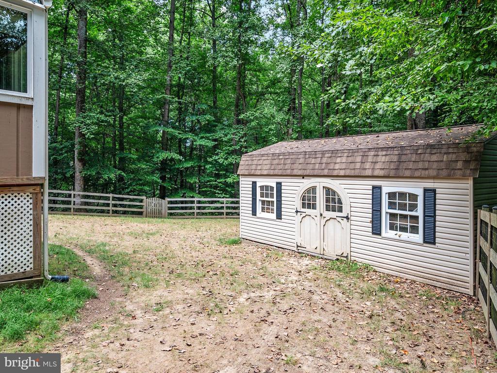 966 Coachway
