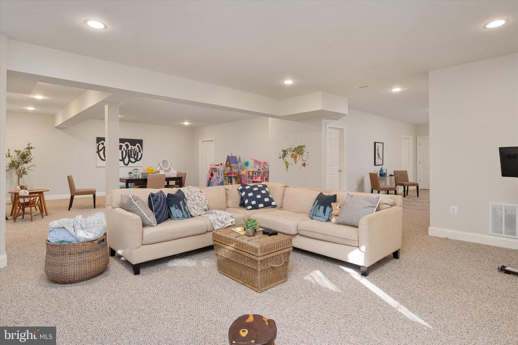 304 GATSBY PLACE