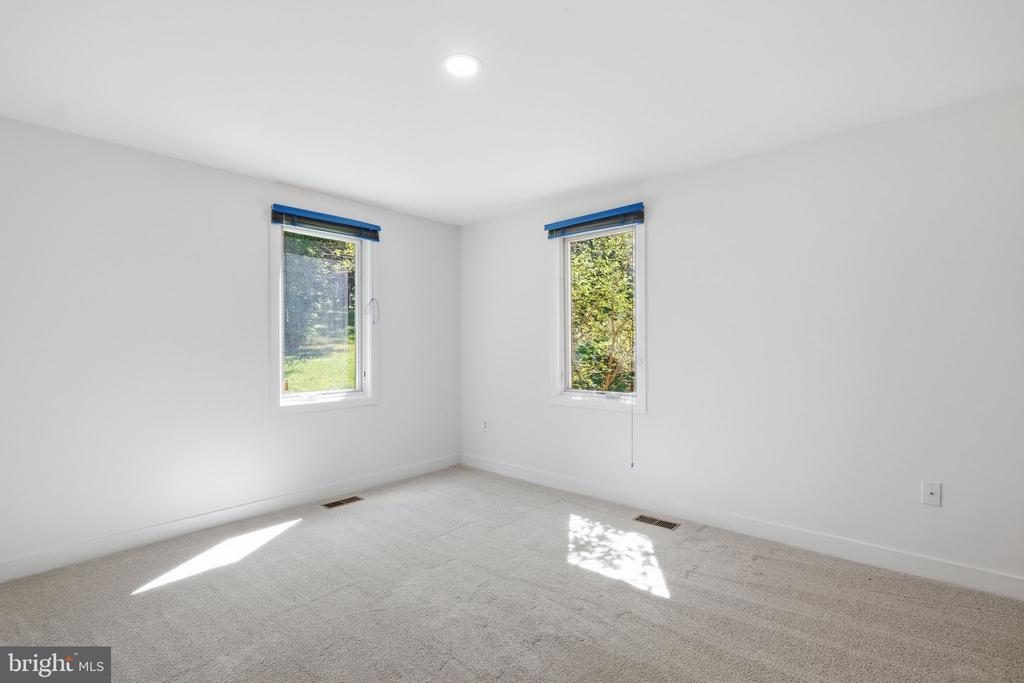 882 COACHWAY