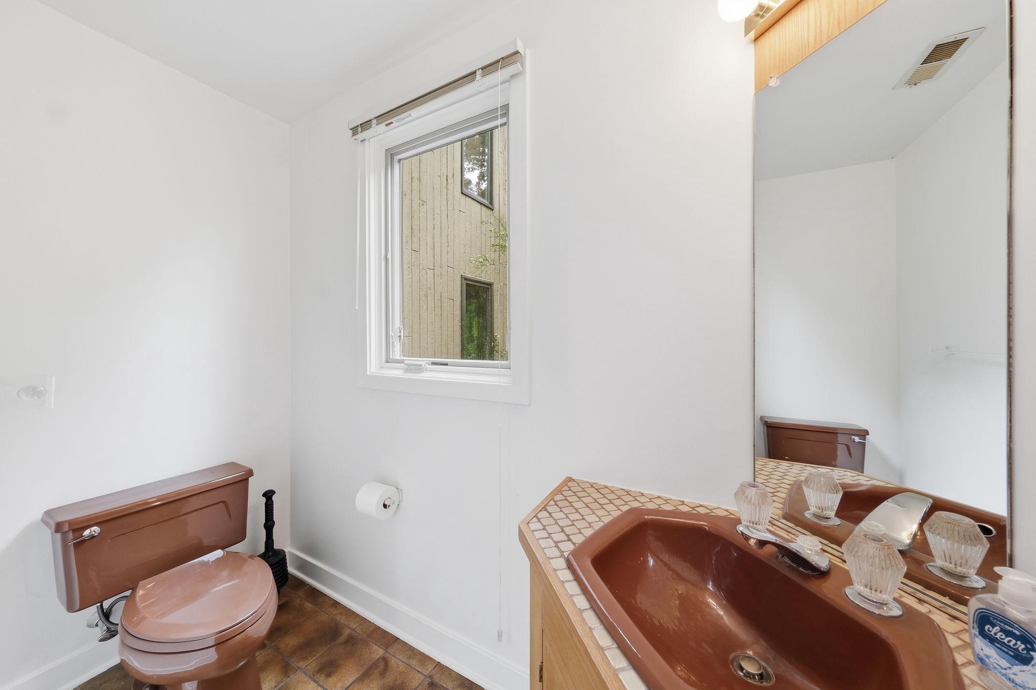 882 COACHWAY
