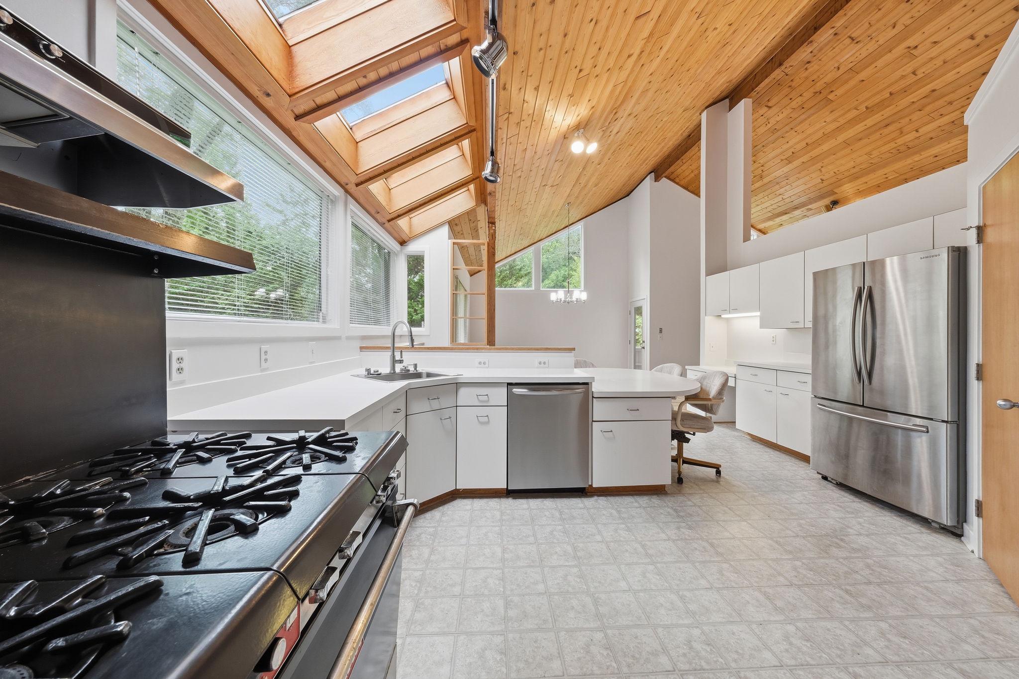 882 COACHWAY