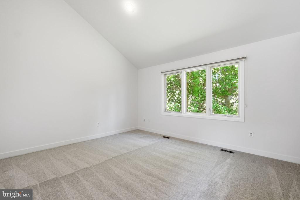 882 COACHWAY