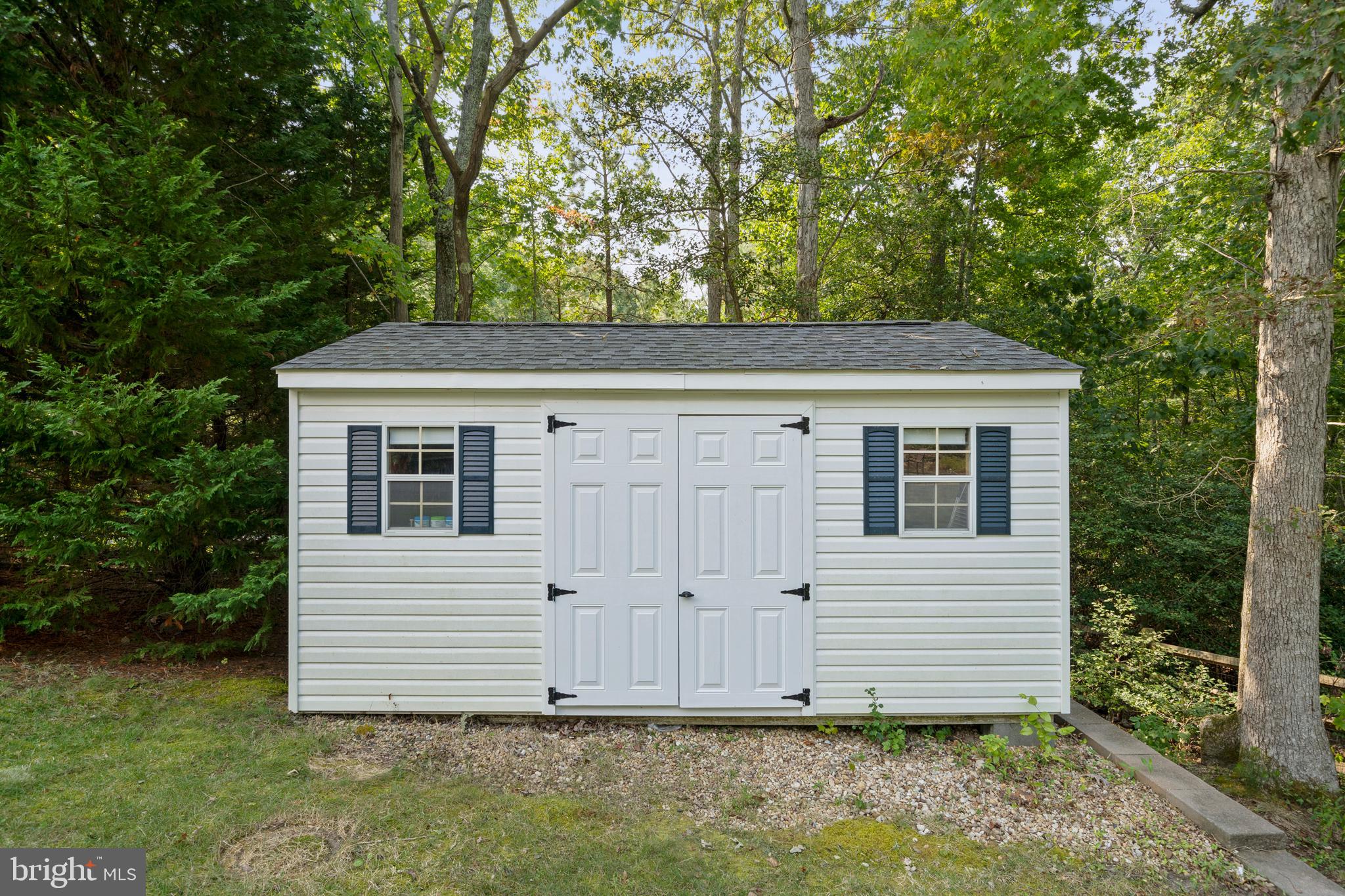 625 Miriam LANE