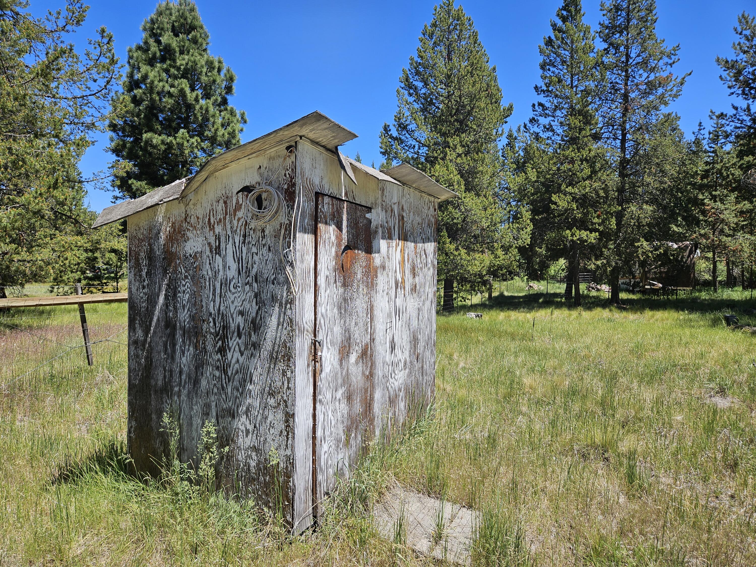 15466 15472 Cascade DR