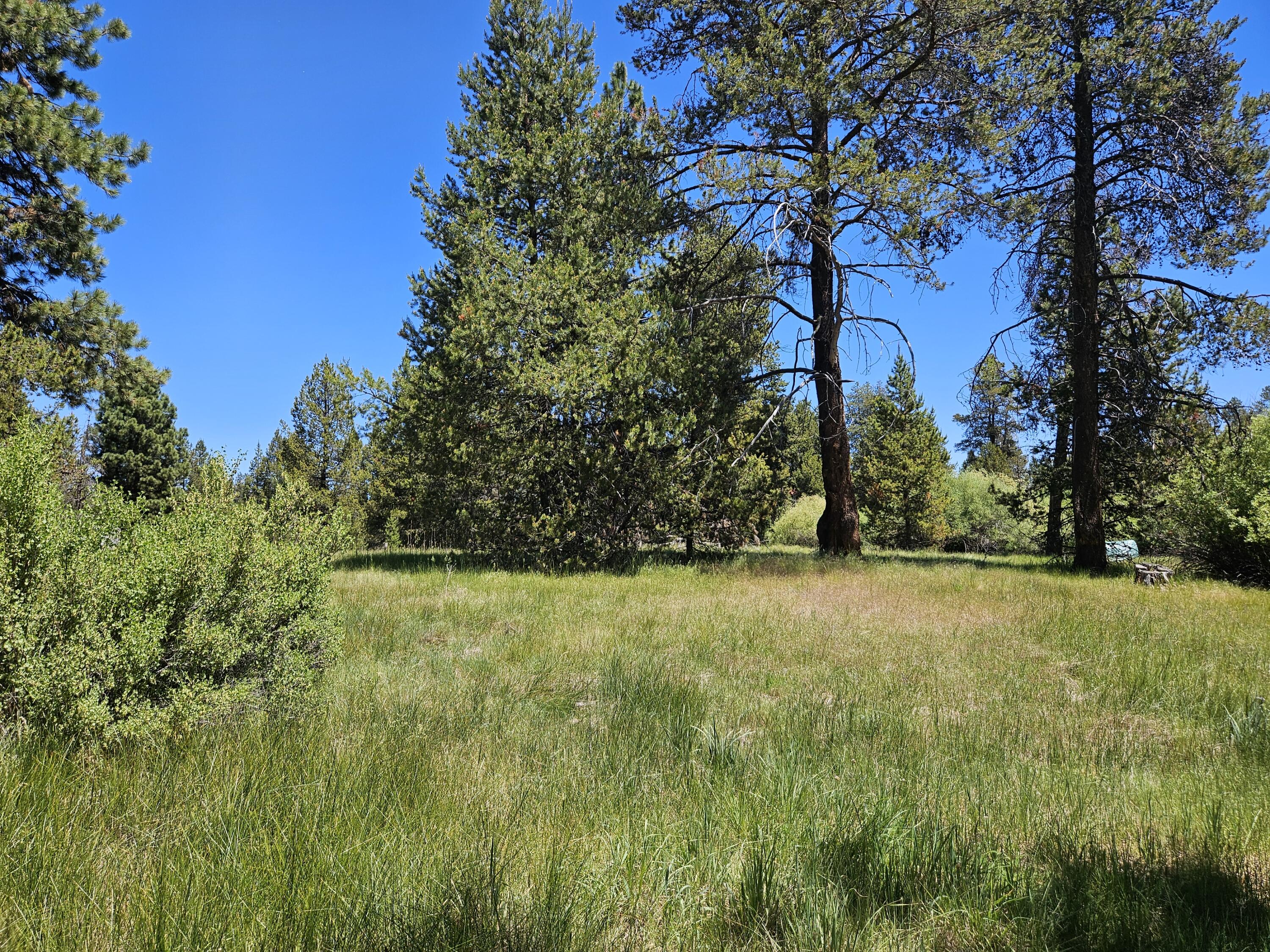 15466 15472 Cascade DR