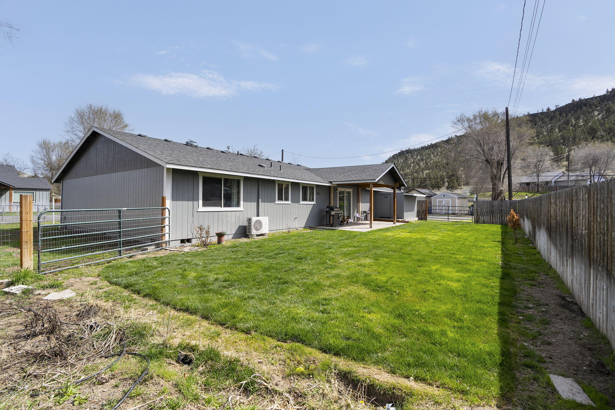 1901 SE Paulina Highway
