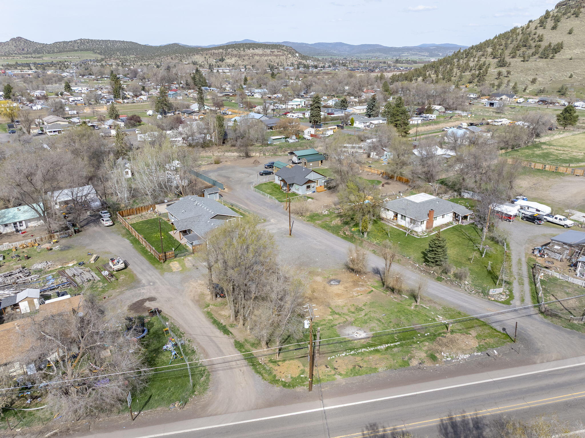 1901 SE Paulina Highway