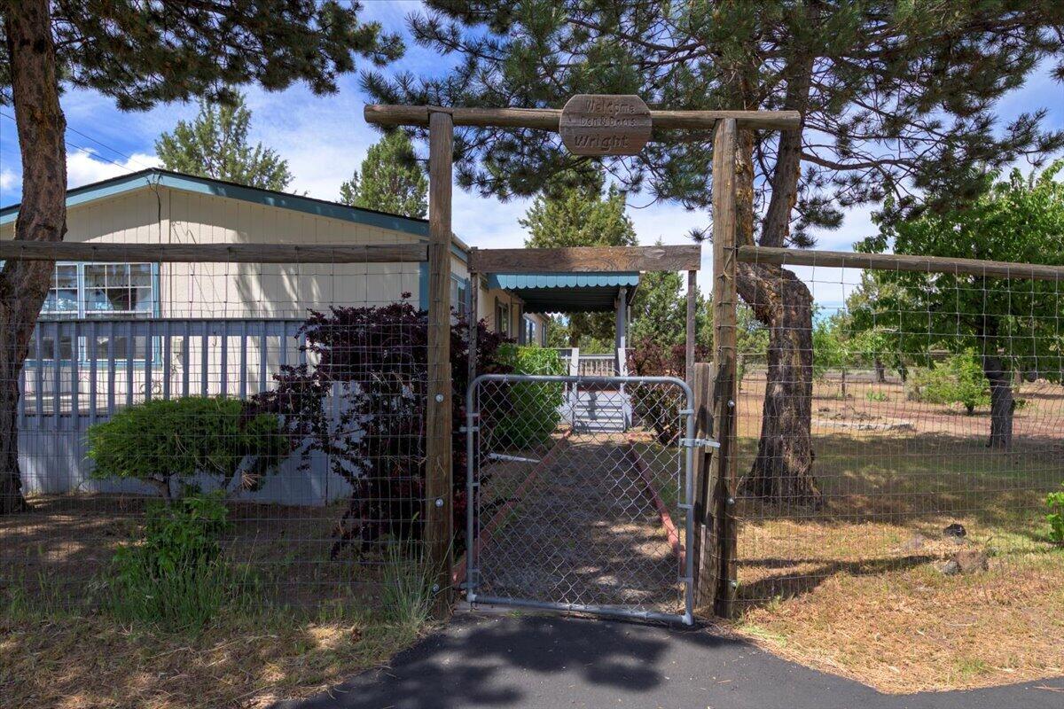 14632 SW Peninsula Drive