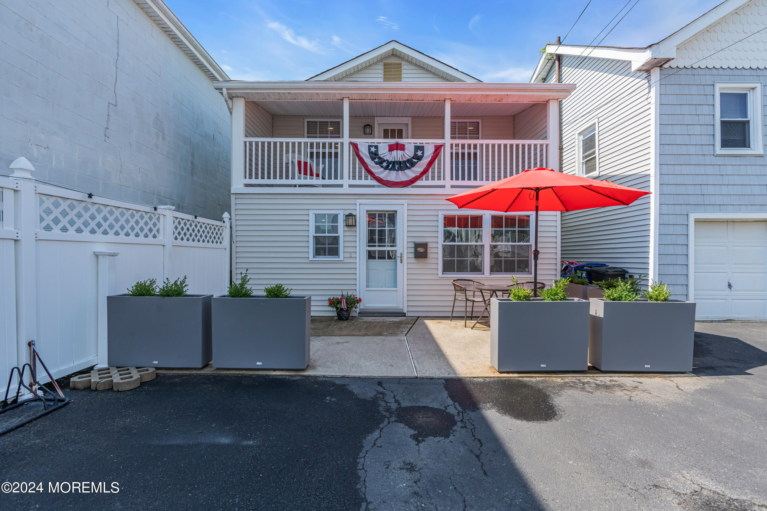 509 8th Avenue, Rear