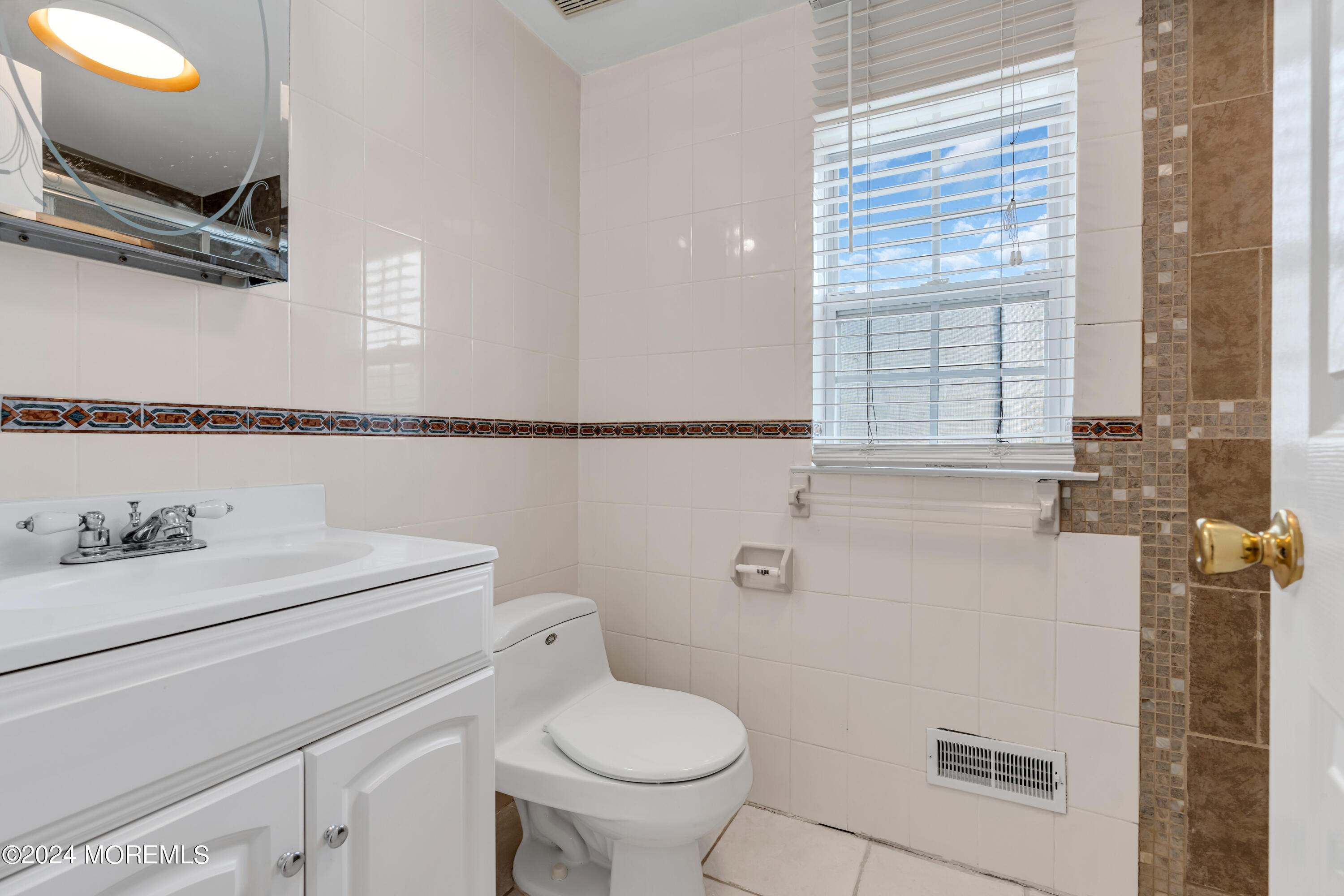 509 8th Avenue, Rear