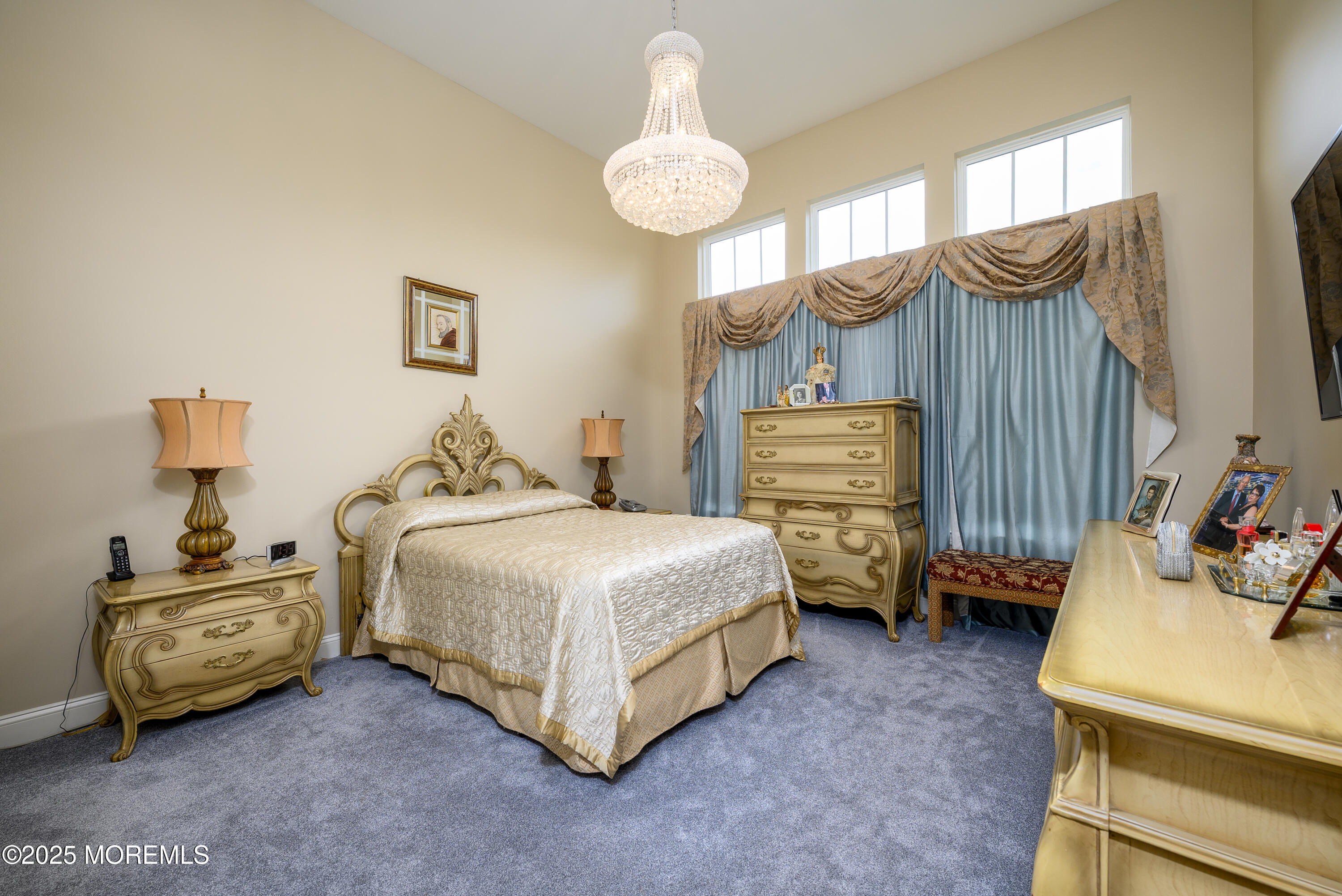 2 Banquet Court, Howell