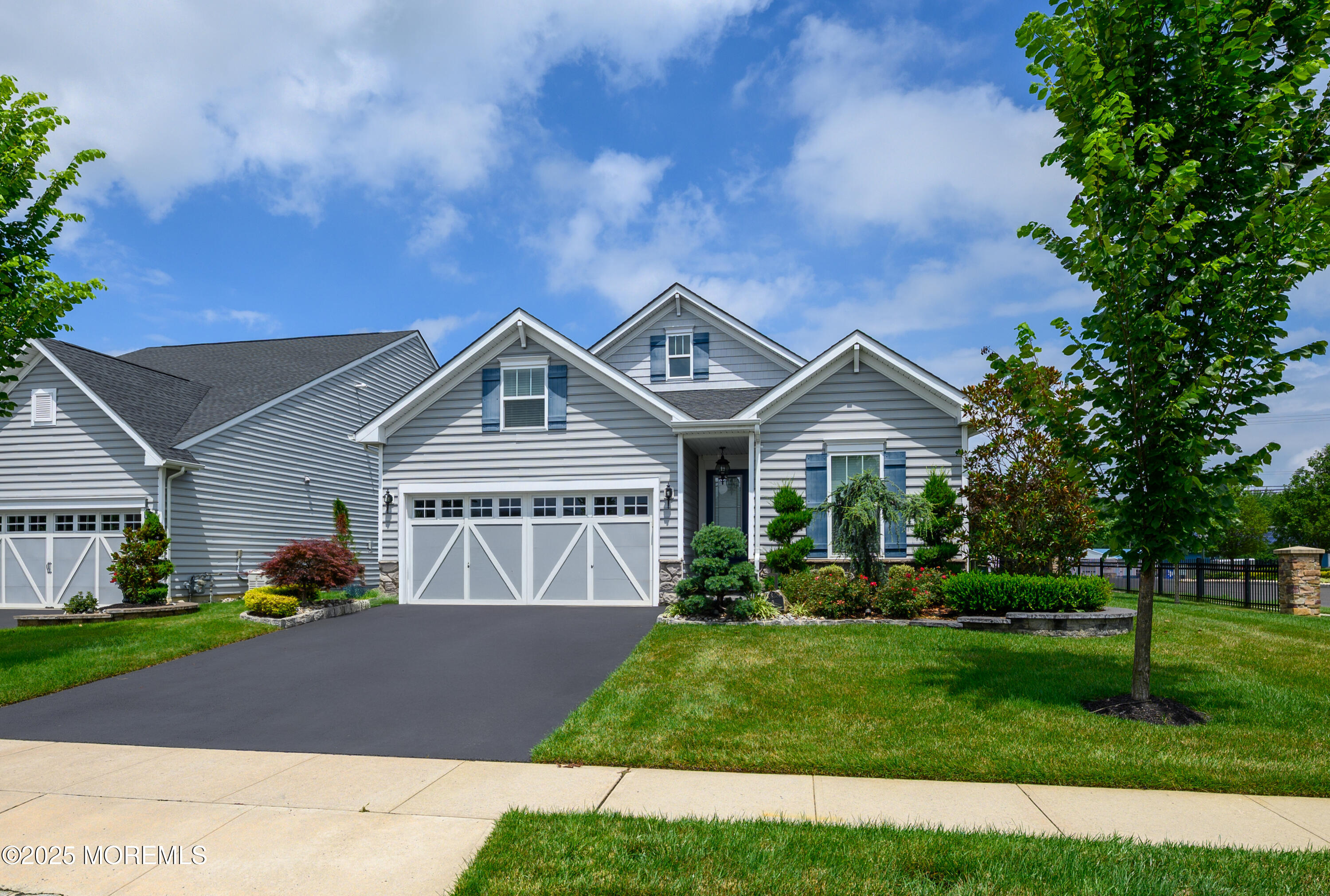 2 Banquet Court, Howell