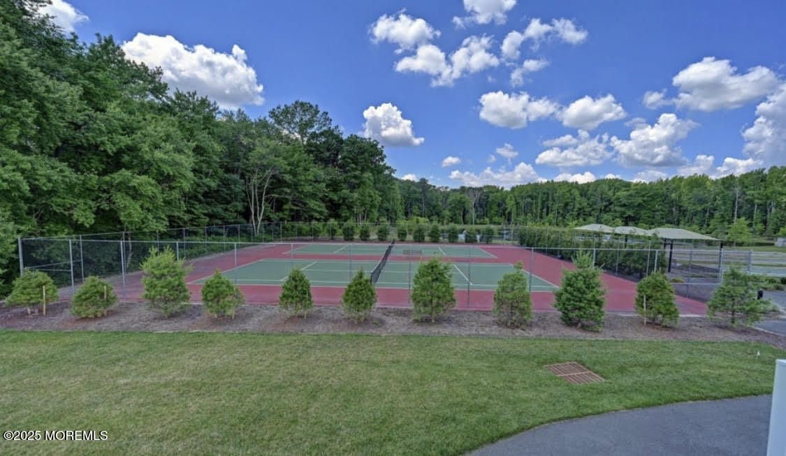 2 Banquet Court, Howell