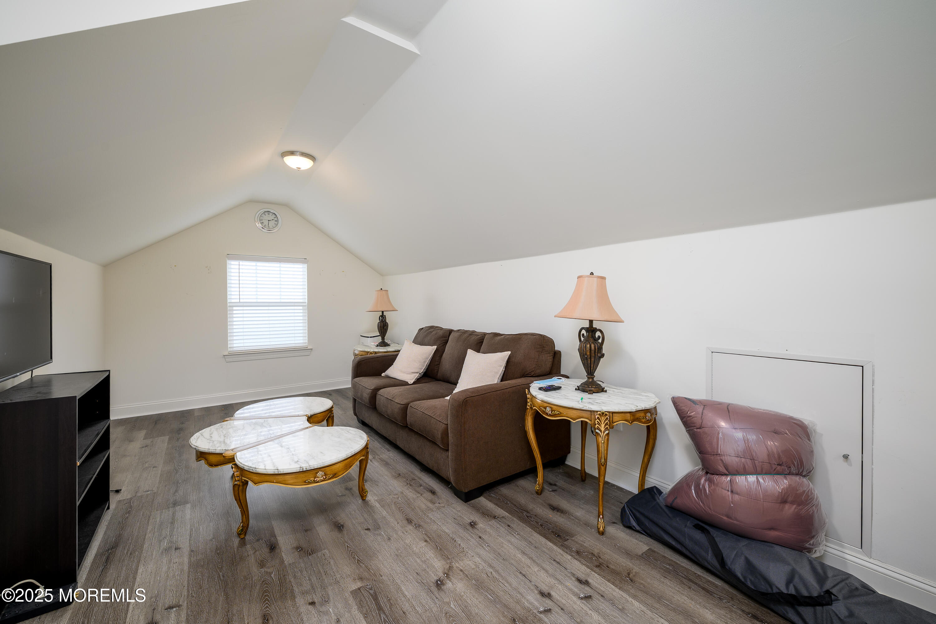 2 Banquet Court, Howell