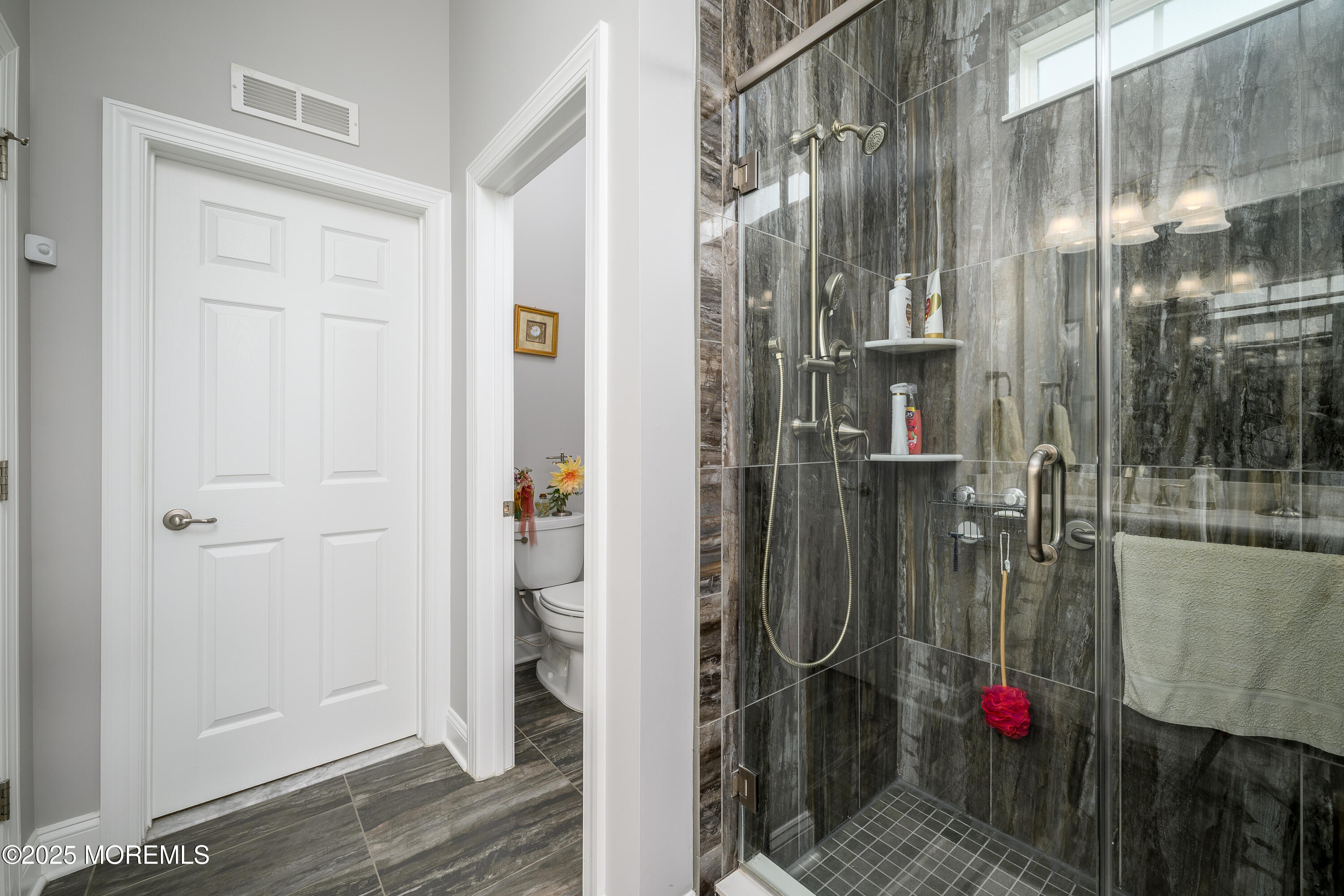 2 Banquet Court, Howell