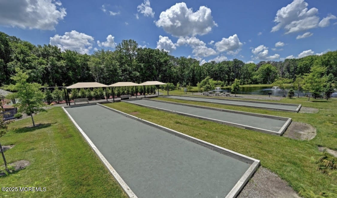 2 Banquet Court, Howell