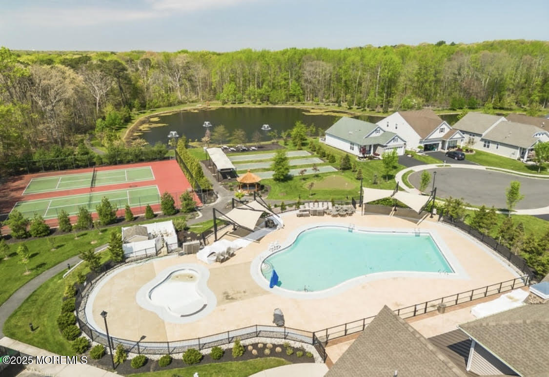 2 Banquet Court, Howell