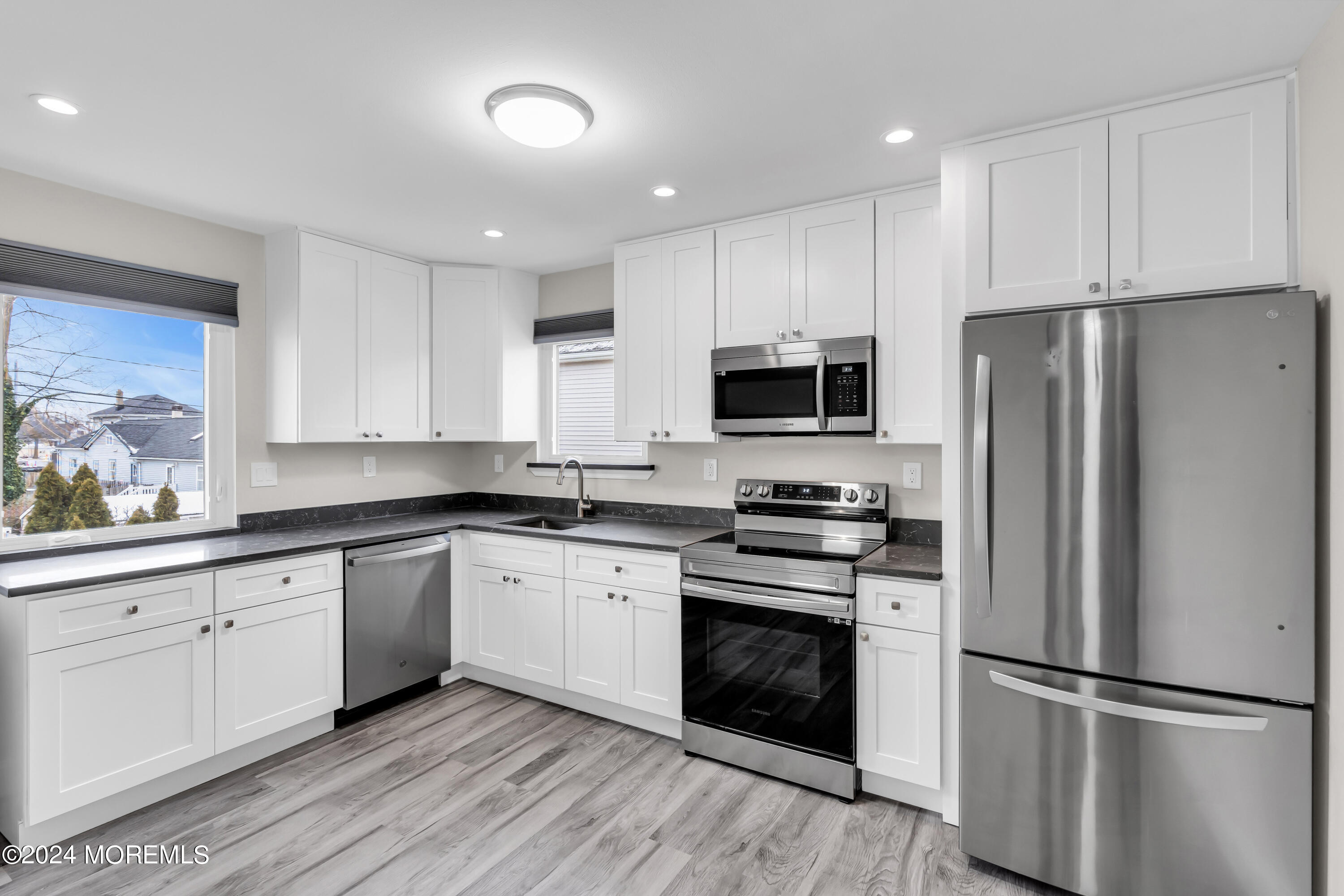 611 Lareine Avenue, Apt 2