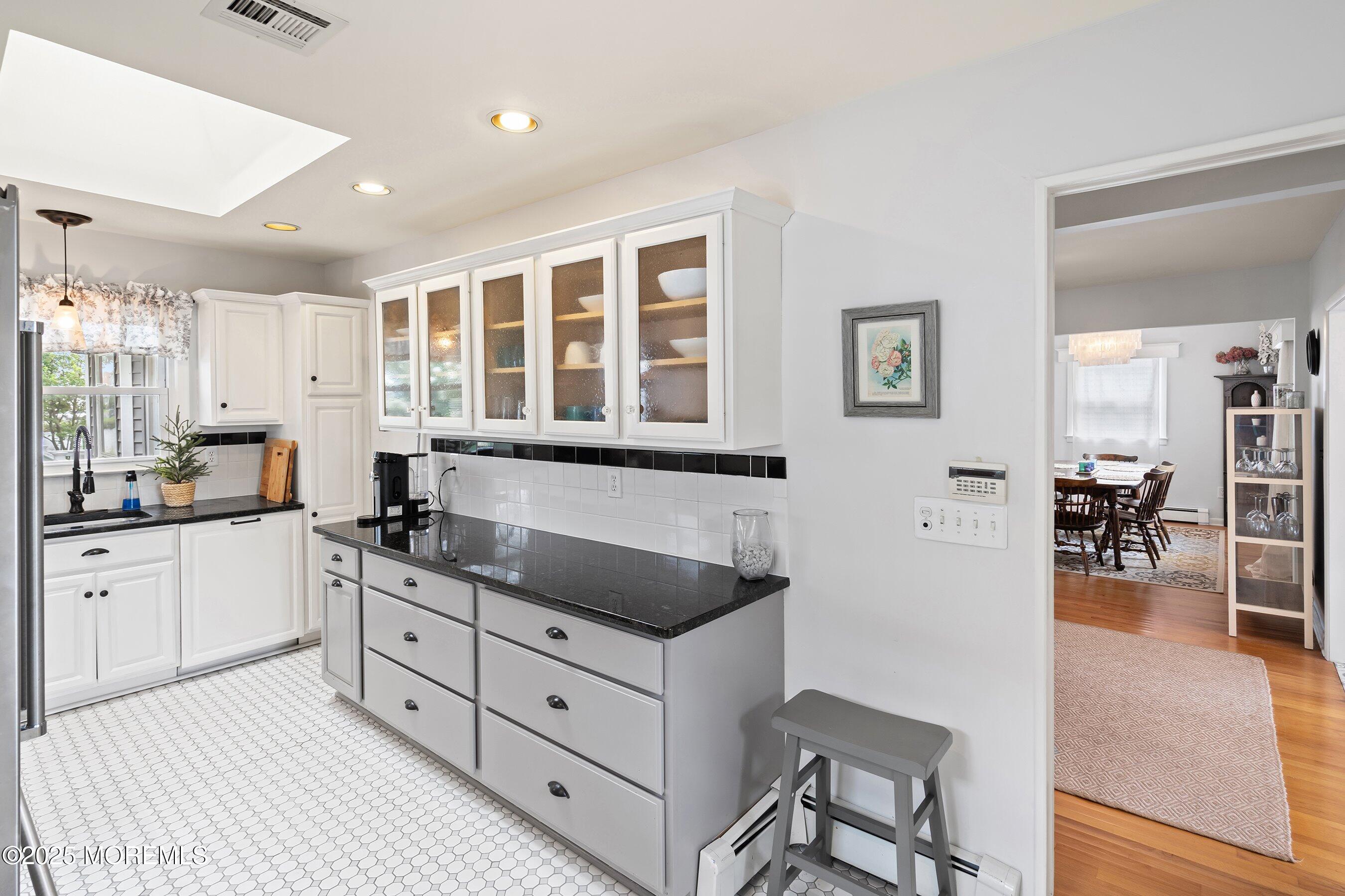 135 Lakeside Avenue, Avon-by-the-sea