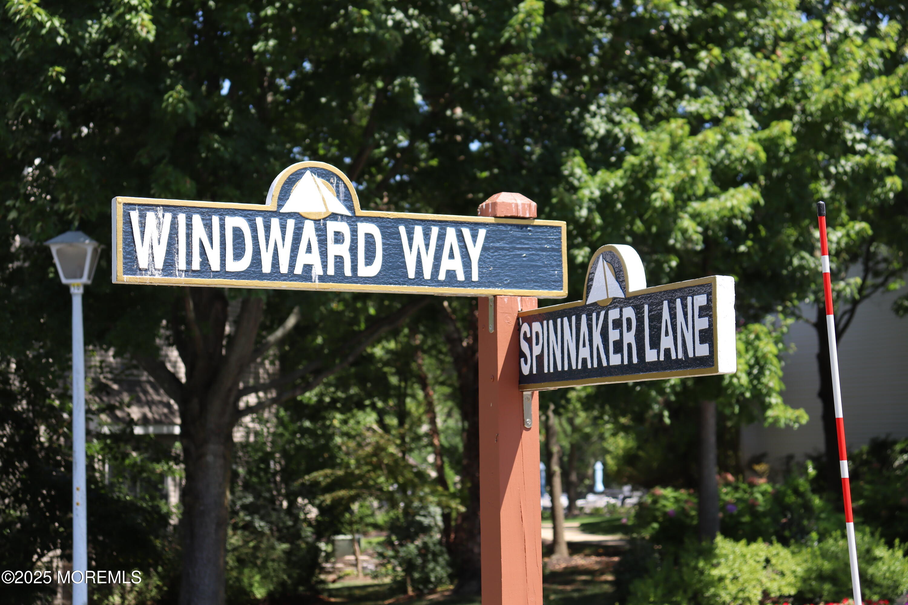 10 Windward Way