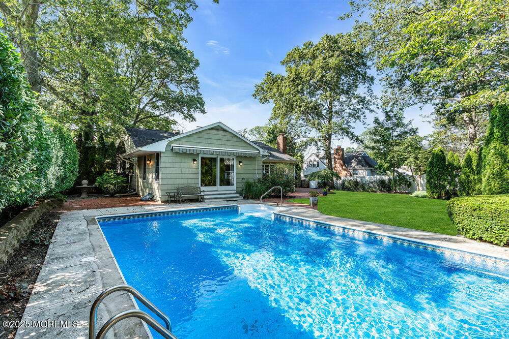 1008 Sunset Drive