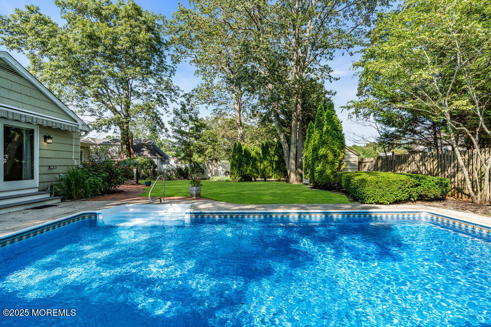 1008 Sunset Drive