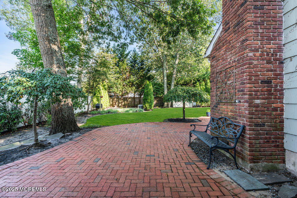 1008 Sunset Drive