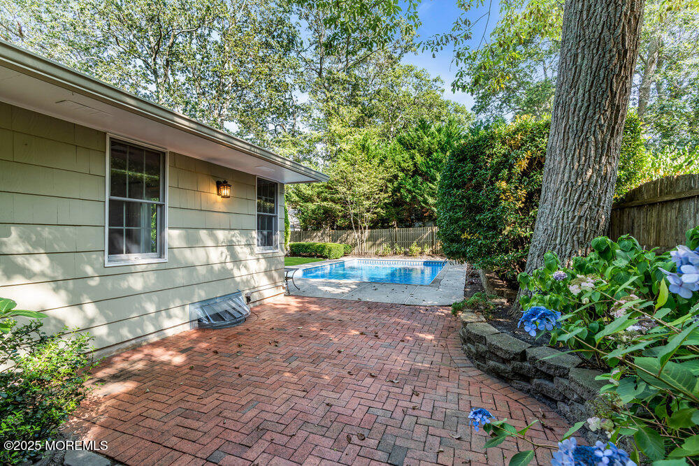 1008 Sunset Drive