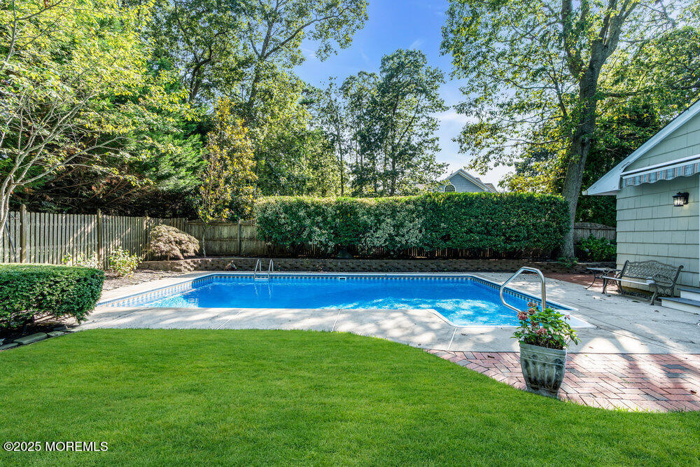 1008 Sunset Drive