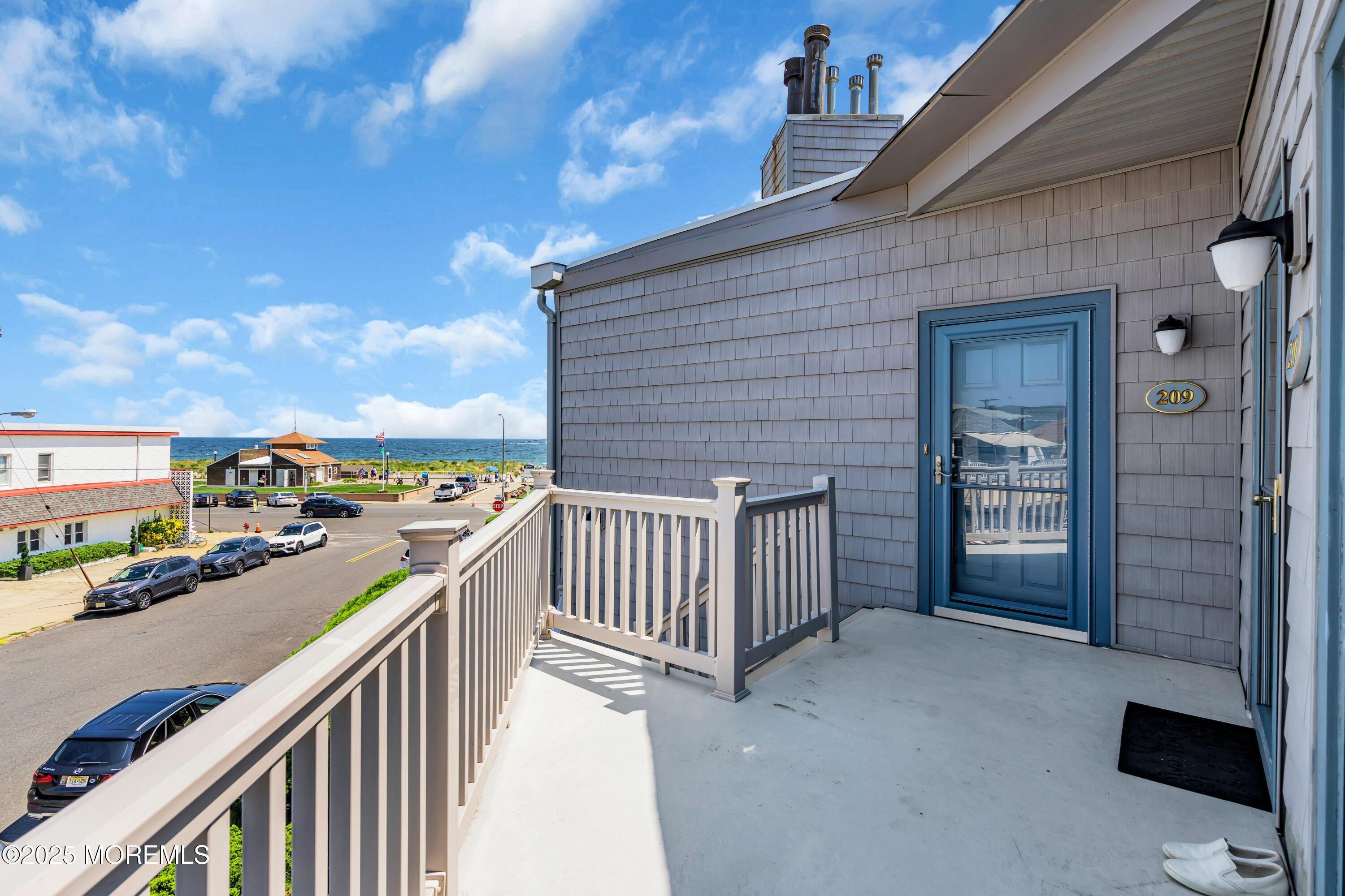621 Ocean Avenue, 210