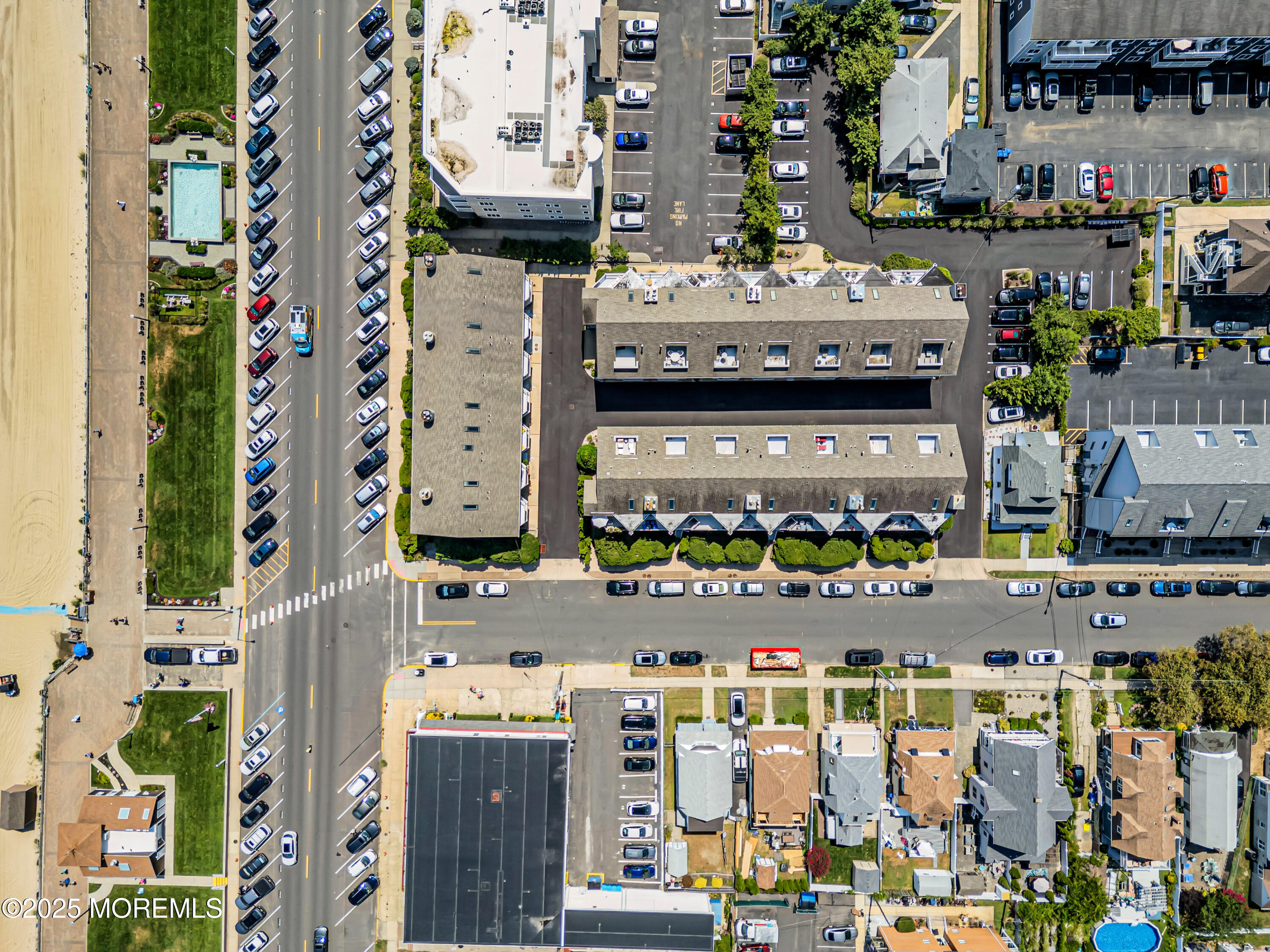 621 Ocean Avenue, 210