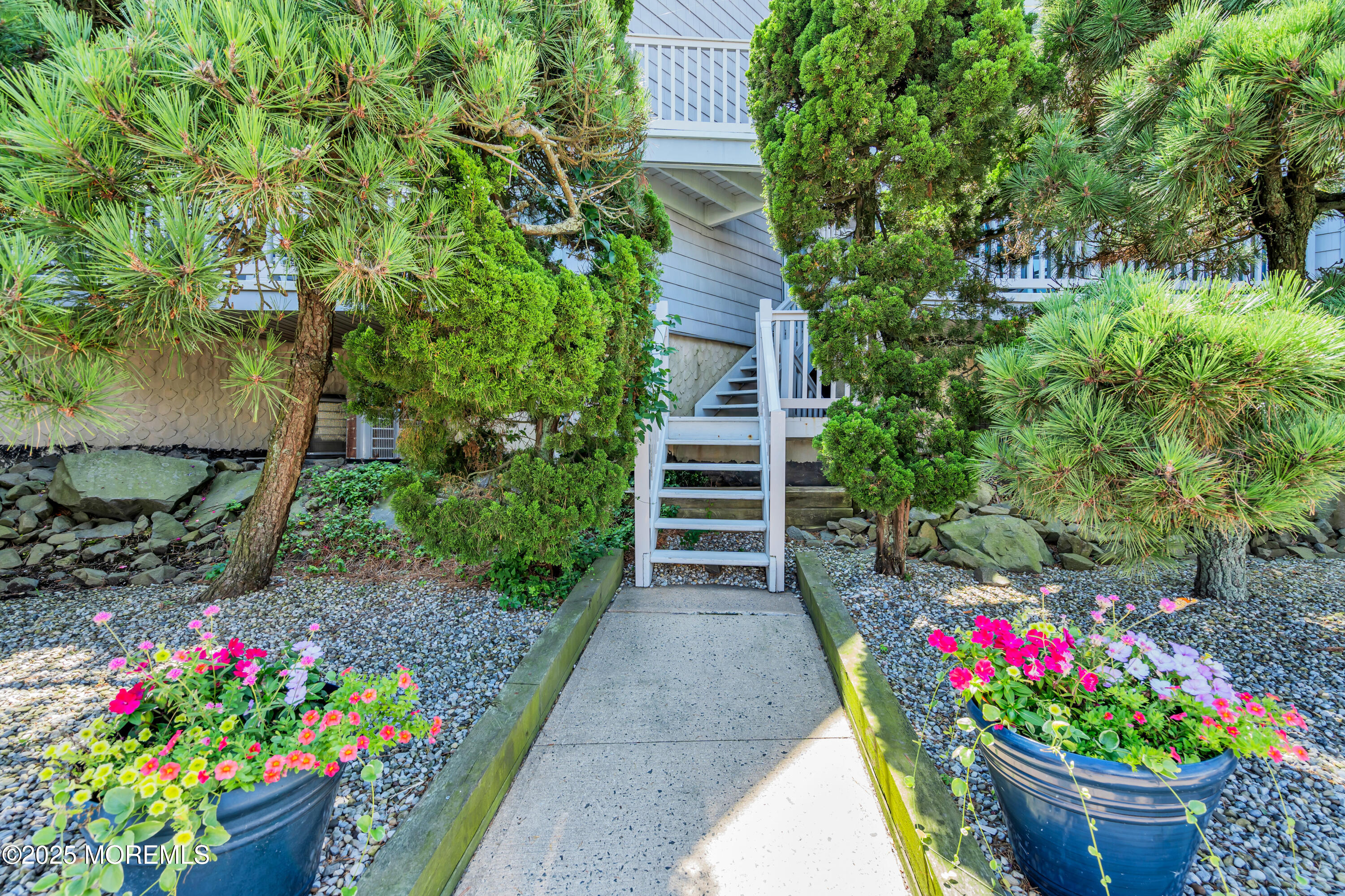 621 Ocean Avenue, 210