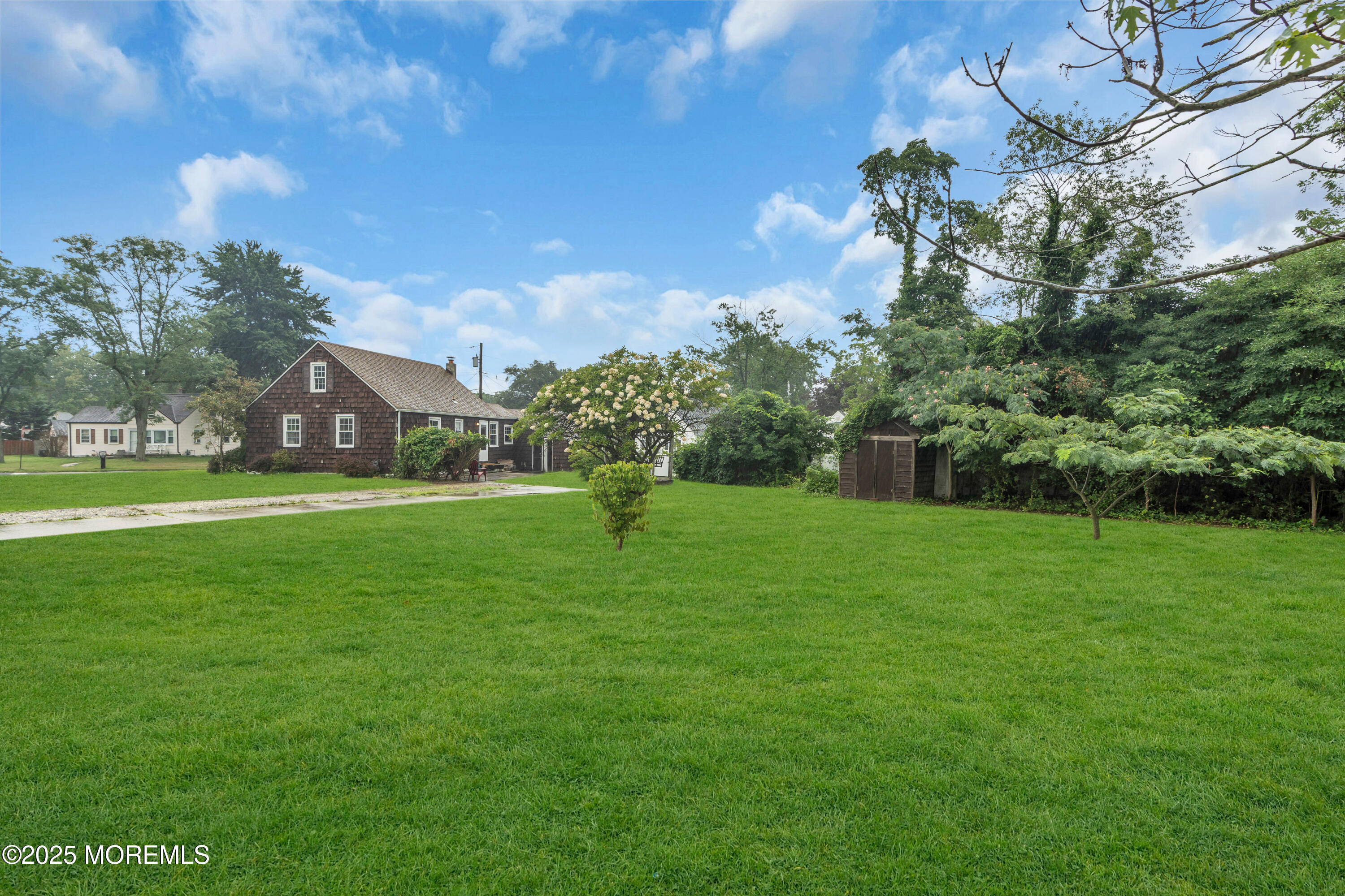 1337 East Court
